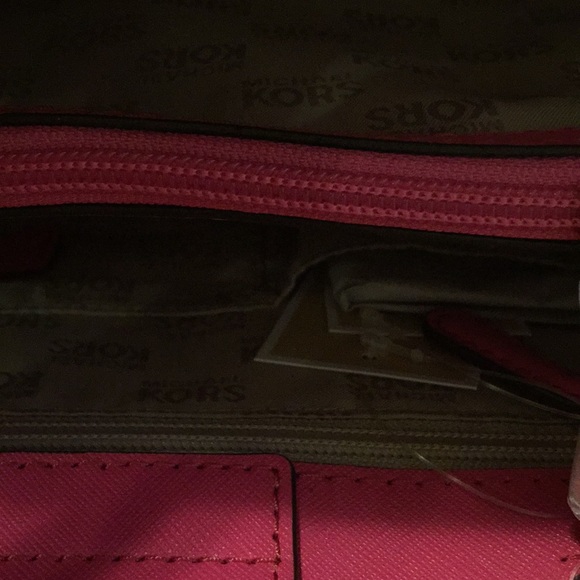 Micheal Kors hailee satchel in pink - Picture 5 of 5